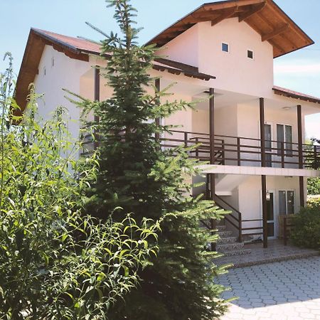 Guest House Leto Dolinka Exterior foto