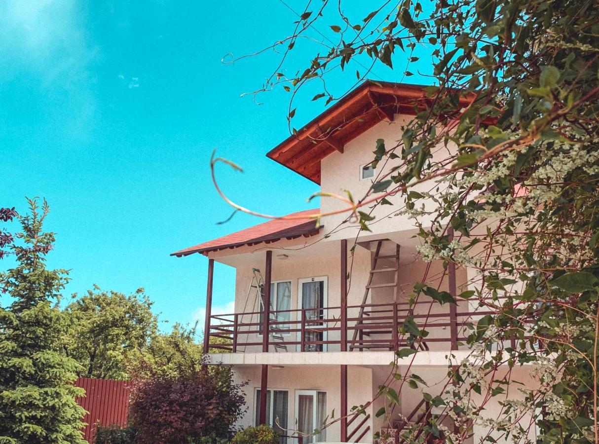 Guest House Leto Dolinka Exterior foto