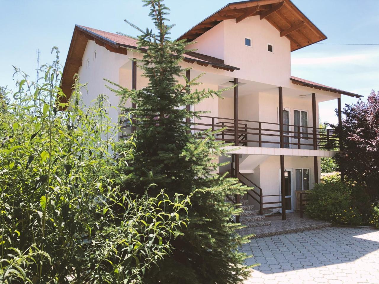 Guest House Leto Dolinka Exterior foto